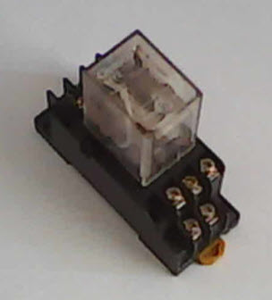 Relé Camsco MY2 2polos b/110V c/zócalo