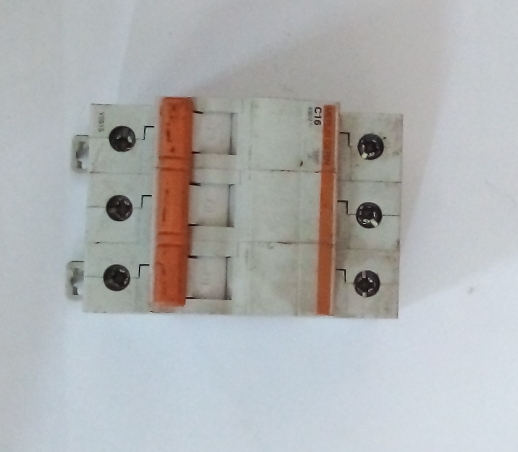 Breaker 3P Merlin Gerin C16